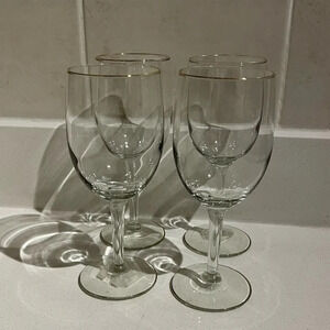 Vintage Wine Glasses x4